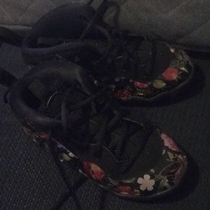 Toddler Nike Foamposite 7c.. Gently Used.